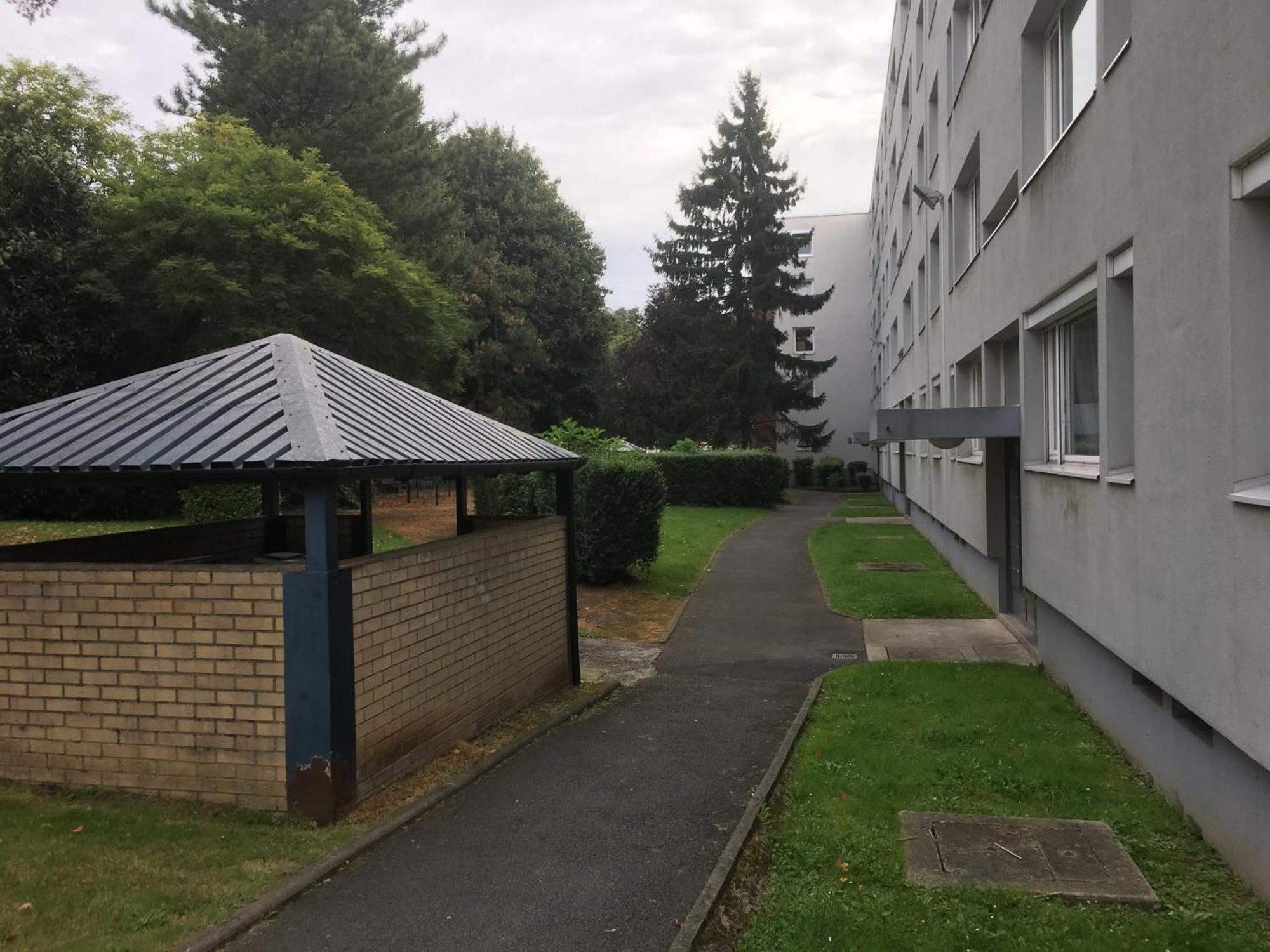 Au Petit Bonheur Imprevu Apartment Douai Exterior photo
